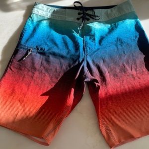 Billabong NWOT Men’s Boardshorts-Size 29